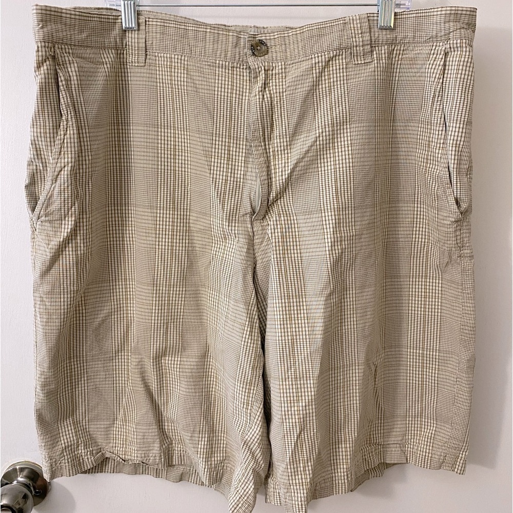 Columbia Sportswear plaid shorts Sz 42   W-25